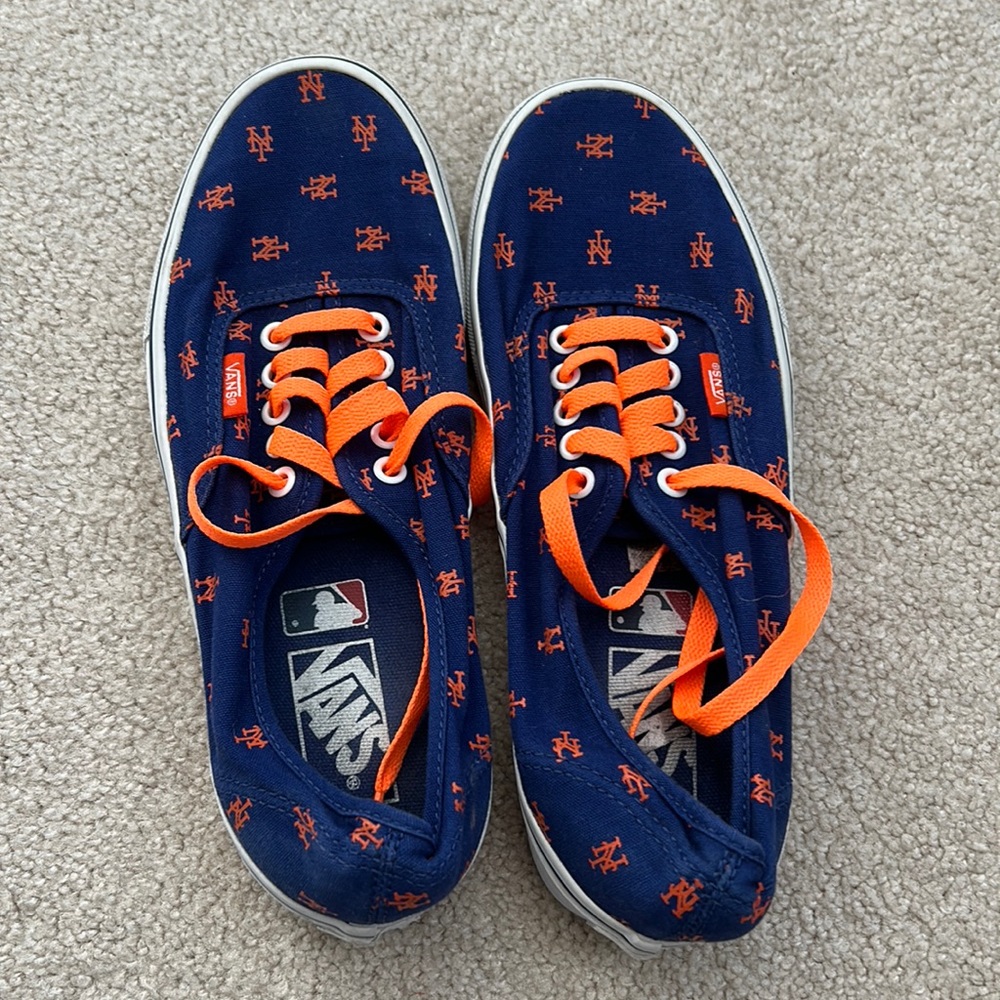 Vans. NY METS
